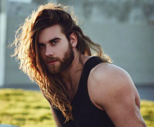 Тонкие волосы у мужчин.