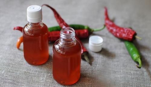 Маска для волос с настойкой стручкового перца и репейным маслом. Усиление роста волос 05 Маска для волос с настойкой стручкового перца и репейным маслом. Усиление роста волос 05