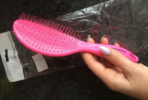 Укладка на кудрявые волосы. Прически для длинных кудрявых волос – тенденции 2019 года 12 Укладка на кудрявые волосы. Прически для длинных кудрявых волос – тенденции 2019 года 12