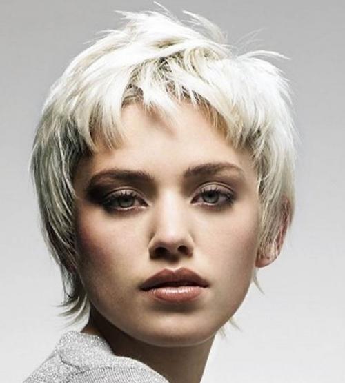 Гаврош прическа. Прическа Гаврош — кому подходит и как ухаживать за ней