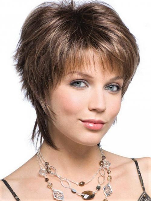 Стрижка каскад. Круглый каскад. Идеально подходит для любой женщины и почти не нуждается в укладке