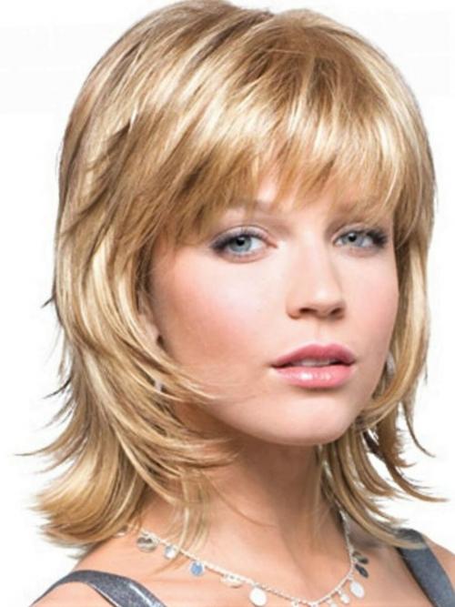 Стрижка каскад. Круглый каскад. Идеально подходит для любой женщины и почти не нуждается в укладке