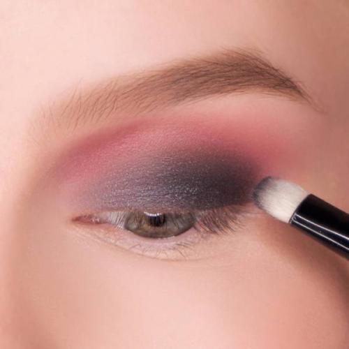 Как сделать макияж глаз. Как сделать красивый макияж глаз?
