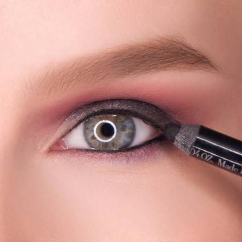 Как сделать макияж глаз. Как сделать красивый макияж глаз?