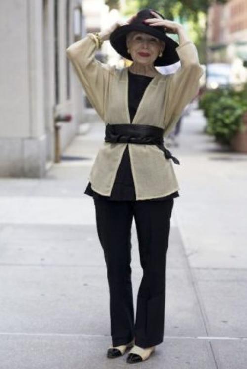 Как в 60 лет выглядеть элегантно. Как правильно выбрать блузку для женщин 50+