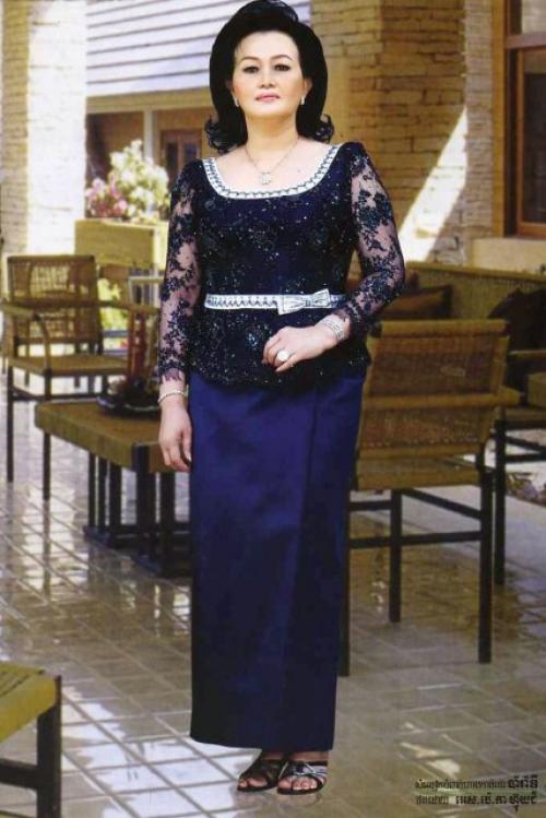 Как в 60 лет выглядеть элегантно. Как правильно выбрать блузку для женщин 50+