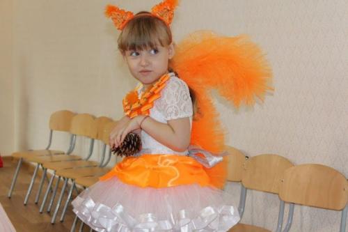 Костюм лисички сшить. Костюм лисы своими руками — идеи и варианта, как сделать ребенку костюм в домашних условиях (фото и видео)