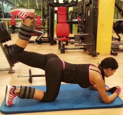 Отведение ноги назад