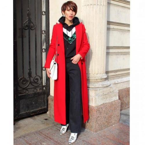 Виктория соловьева модный блоггер. Как выглядеть красиво, модно и ярко, если вам немного за 30: девять образов от Виктории Соловьевой