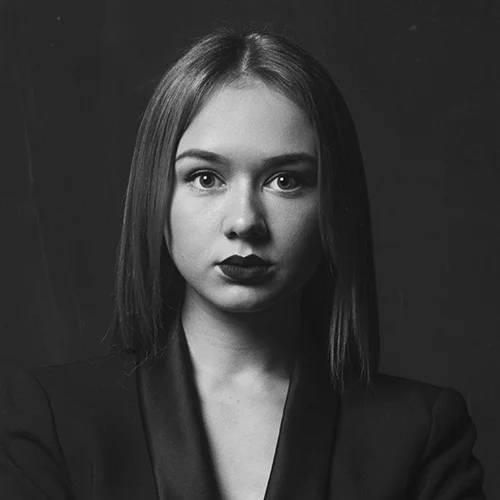 Короткие стрижки женские необычные. Необычные короткие женские стрижки 01