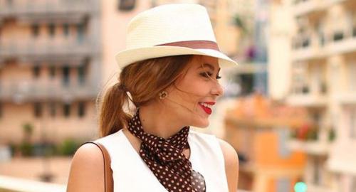 Головные уборы для женщин посл.  Модные вязаные шапочки, которые подойдут стильным дамам после 40 лет для зимы 2019-2020 08 Головные уборы для женщин посл.  Модные вязаные шапочки, которые подойдут стильным дамам после 40 лет для зимы 2019-2020 08