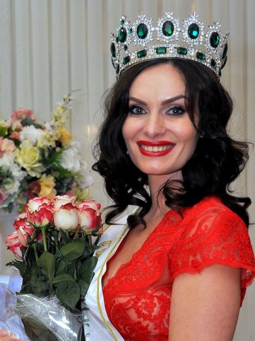 Год назад я бросил жену потребовал развода. Бросил жену, потому что она перестала за собой следить. Но через год мы снова встретились