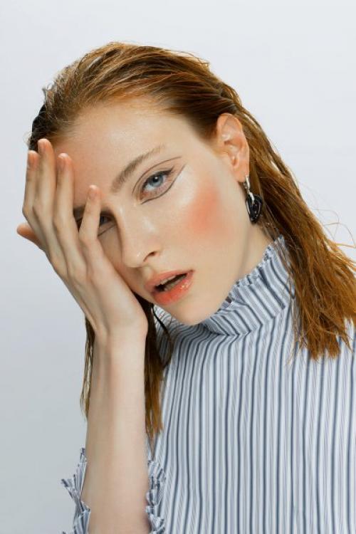 Как сделать прическу ШЕРИЛ Блоссом. В стиле «Ривердейла»: как повторить макияж Шерил Блоссом