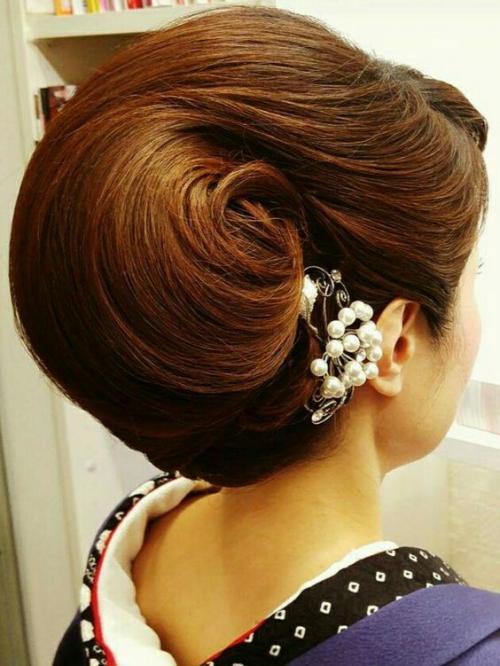 Ракушка укладка. Прическа ракушка на средние и длинные волосы