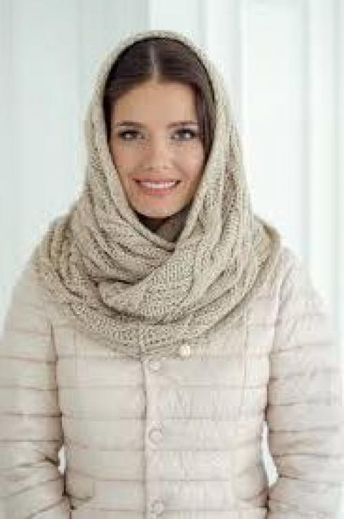 Капор ИЗ ангорки. Кому идет