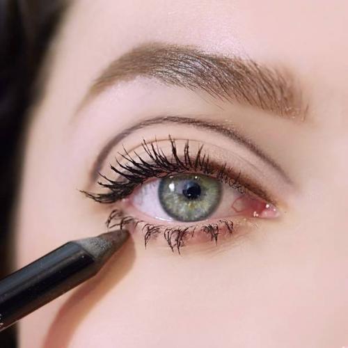 Твигги макияж. Макияж в стиле Твигги: фотоинструкция