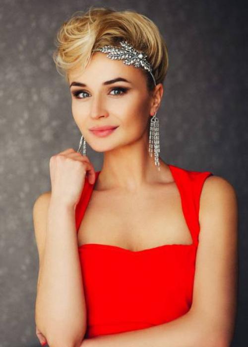 Полина Гагарина биография. Полина Гагарина - биография, новости, фото.