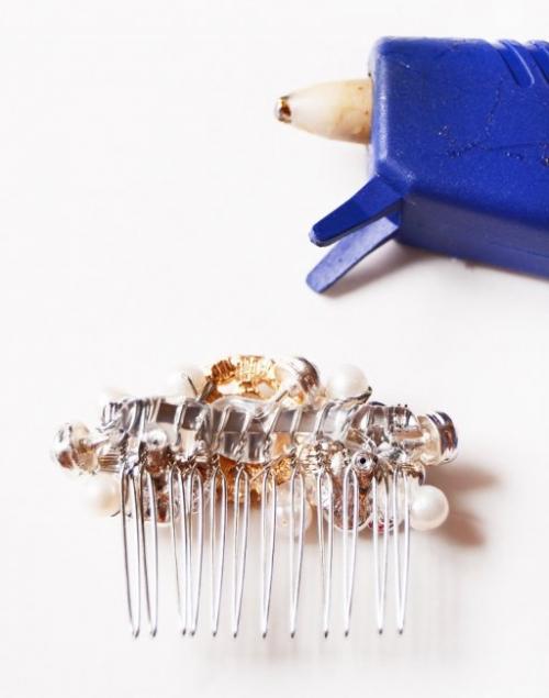 Свадебный гребень для волос. Гребень с брошками и жемчужинами