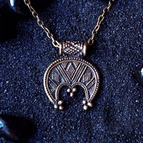 Лунница – оберег: значение, магия