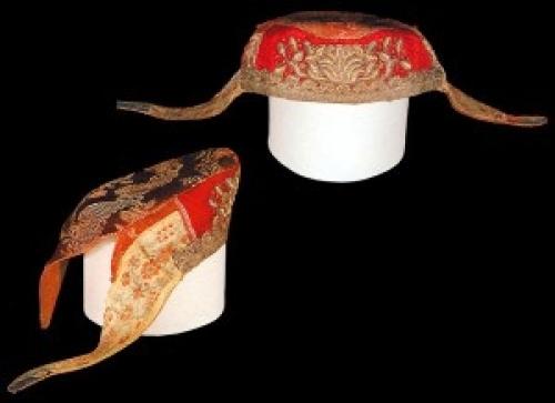 Сорока головной убор. Женский головной убор «сорока». Главное, чтобы костюмчик сидел