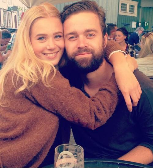 Нура скам актриса. Самое интересное