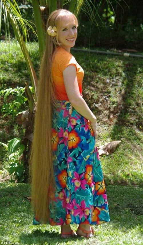 Рапунцель тайна волос. Рапунцель раскрывает тайны своих волос до пят