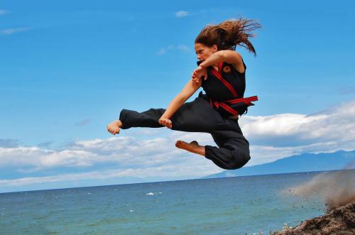Женские боевые искусства. Какие боевые искусства подойдут девушкам для стройности и самозащиты