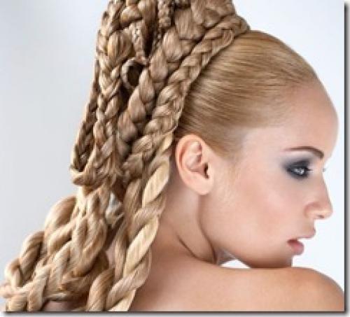 Русская коса в 90 прядей.