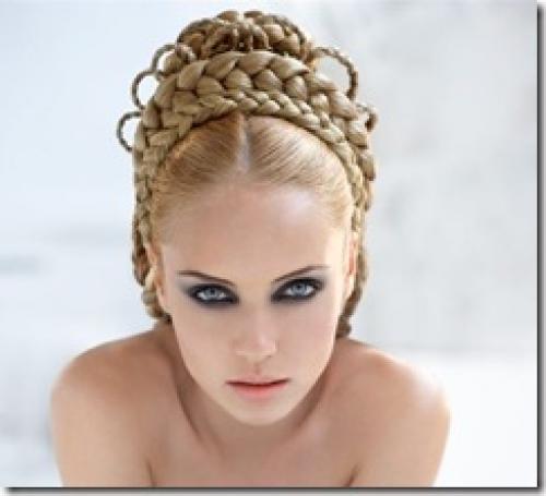 Русская коса в 90 прядей.