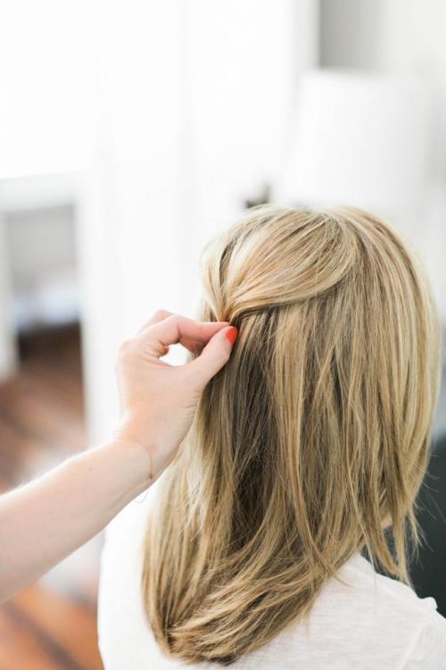 Мастер-класс по прическам своими руками. Оригинальный хвостик — простая причёска на средние волосы