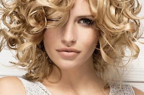 Прически для учительницы. Удивите коллег: на День учителя будьте неотразимы