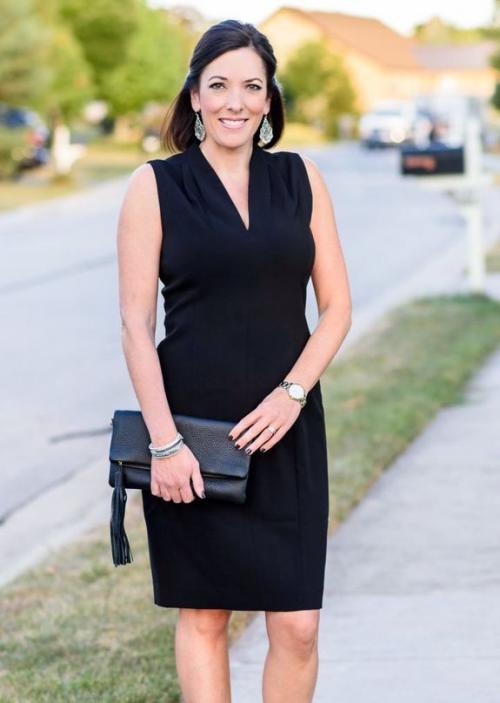 Одежда после 45 лет пошагово. Красивые новинки, стильные и модные тренды платьев для женщин 45 лет 17 Одежда после 45 лет пошагово. Красивые новинки, стильные и модные тренды платьев для женщин 45 лет 17