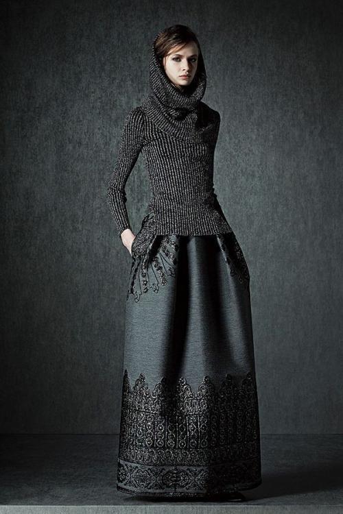 С чем носить юбку макси зимой. С чем носить длинные юбки зимой