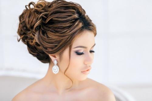 Собранные прически на свадьбу. Собранная свадебная прическа