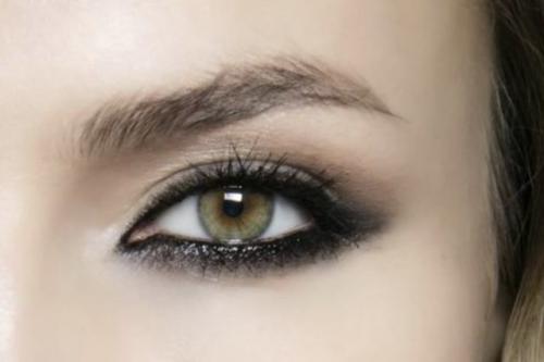 Какие тени подходят для зеленых глаз. Какими тенями красить зеленые глаза?