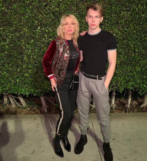 Стиль Кристины Орбакайте. Секреты молодости и стиля 47-летней Кристины Орбакайте 03