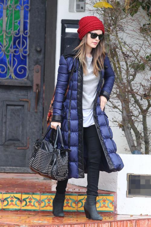 Какую обувь носить с длинным пуховиком. С чем носить длинный-предлинный пуховик