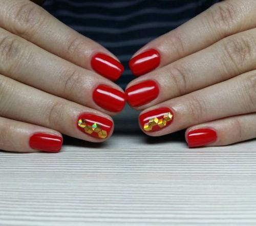 Какой цвет лака подойдет к синему платью. Маникюр под синее платье: идеи