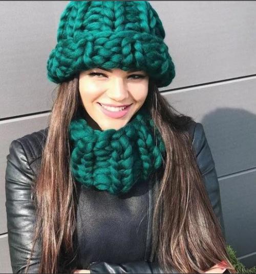 Шапки вязаные спицами женские зима 2019-2019 схемы вязания новинки. 51 вязаная шапка, схема и описание