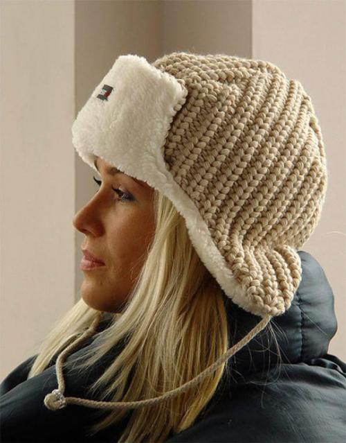 Вязанные шапки женские зима 2019-2019 для круглого лица. Фото модных вязаных шапок для женщин 50 лет, стильные виды и фасоны