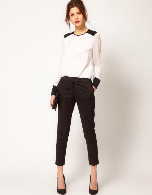 С чем носить укороченные брюки осенью обувь. Под какую обувь носить укороченные брюки