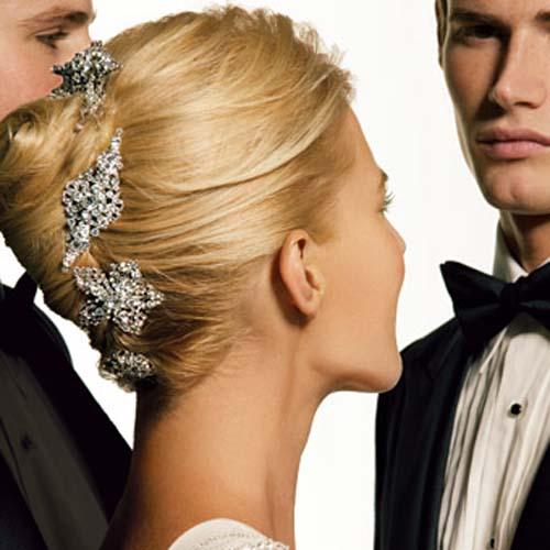 Как красиво заколоть распущенные волосы. Несколько вариантов закалывания волос