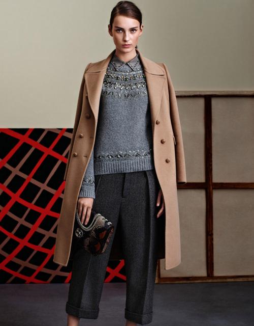 С чем носить осенью рваные джинсы. Фото с рваными джинсами на 2020 13