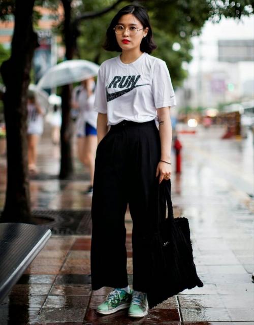 С чем носить осенью рваные джинсы. Фото с рваными джинсами на 2020 10