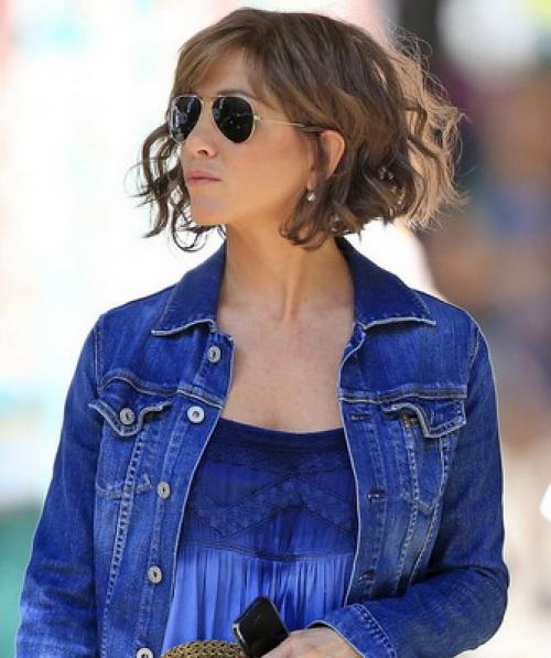 Стрижка на средние волосы темные. Стрижки на средние волосы, придающие объем 10