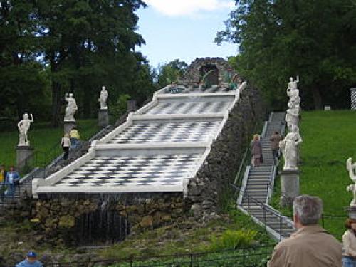 Каре удлиненное с челкой мелирование. Виды каре с мелированием 04