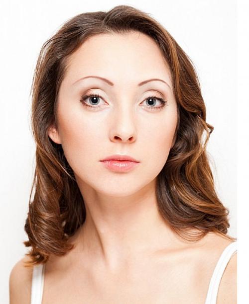 Как не надо делать брови. Почему у женщин получаются немодные брови? Как не надо делать