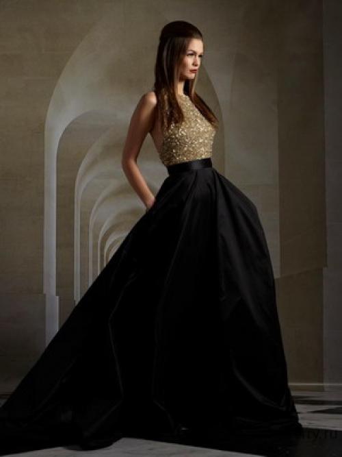 Вечерний образ для брюнеток. Роковая брюнетка: секреты стиля и красоты для темноволосых 24