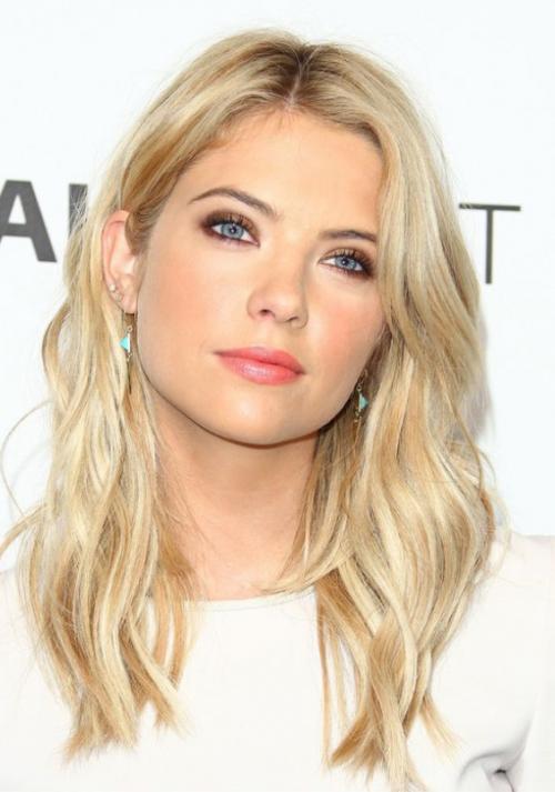 Вечерний образ для блондинки. Пошаговая инструкция: делаем стильный макияж для блондинок с голубыми, серыми и карими глазами (+ВИДЕО)