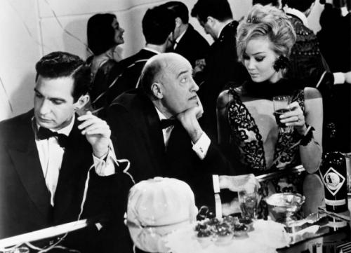 Как из простушки стать красоткой. Из простушки – в красавицу: школьные фото самых знаменитых супермоделей 23